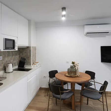 Modern & Cozy Levies 아파트 *